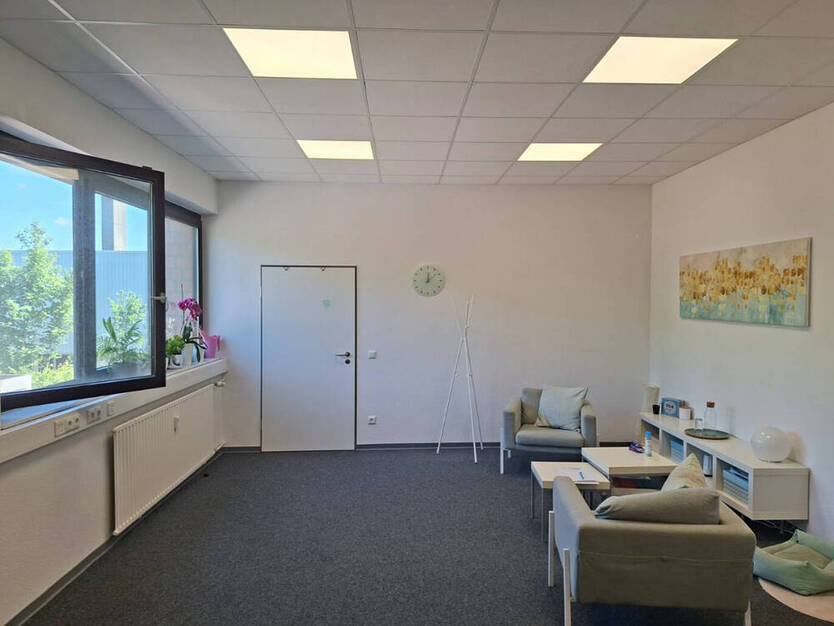 Geräumige Büroraume in super Gemeinschaft - All-in-Miete