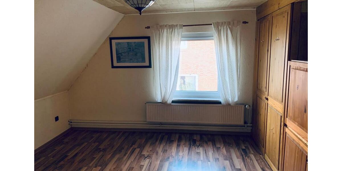 Einfamilienhaus Meldorf - 6 Zimmer, 146 m&sup2;, 169.900&euro; | Angebot:25308523