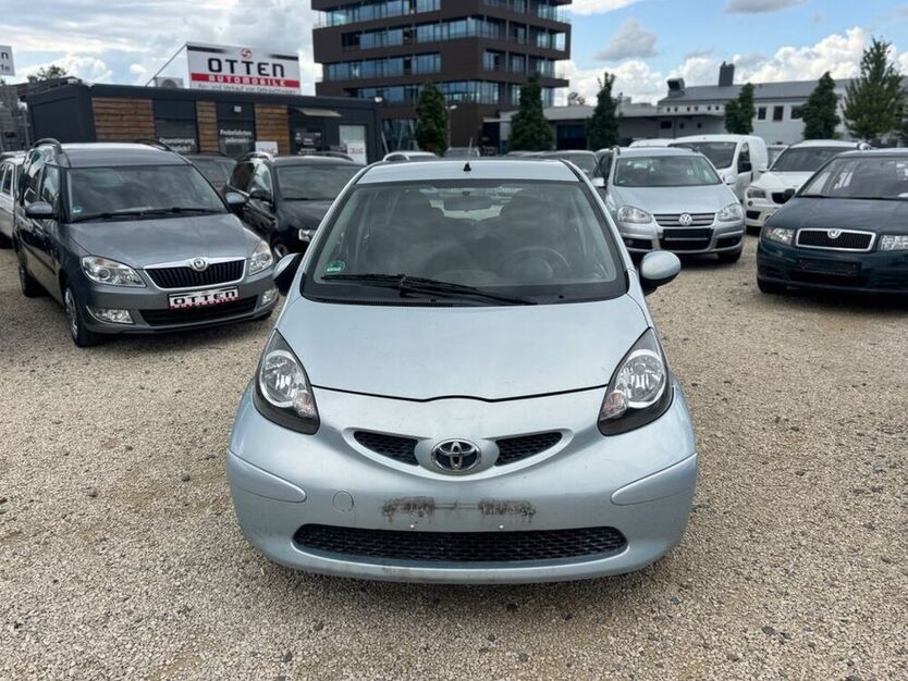 Aygo (X)