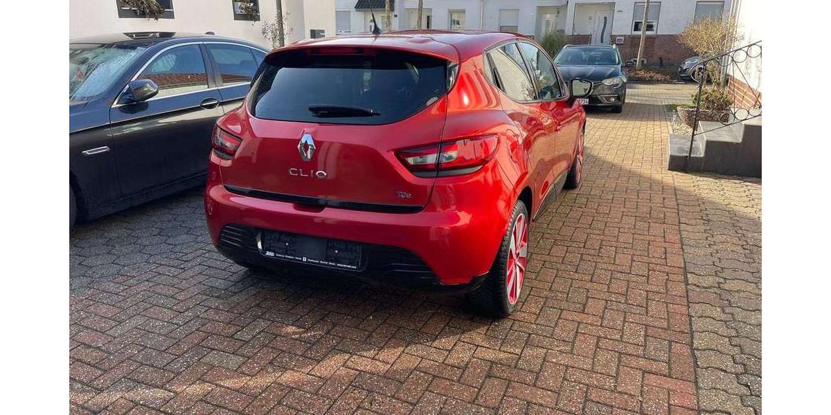Renault Clio 76.200 km 7.700 &euro; Kamp-Lintfort 47475