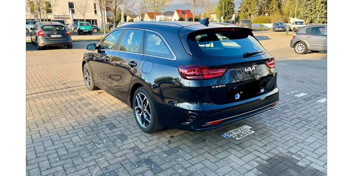 Kia ceed Sportswagon 49.200 km 19.800 &euro; Teltow 14513