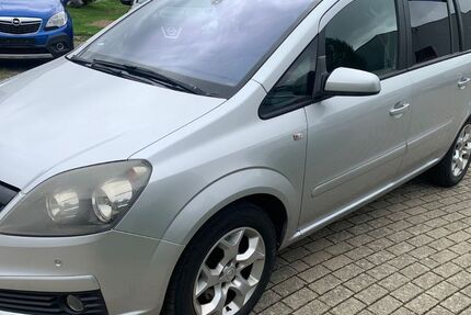 Opel Zafira 277.592 km 2.000 &euro; Kirchhundem 57399