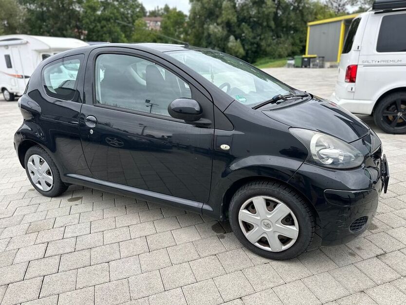 Aygo (X)