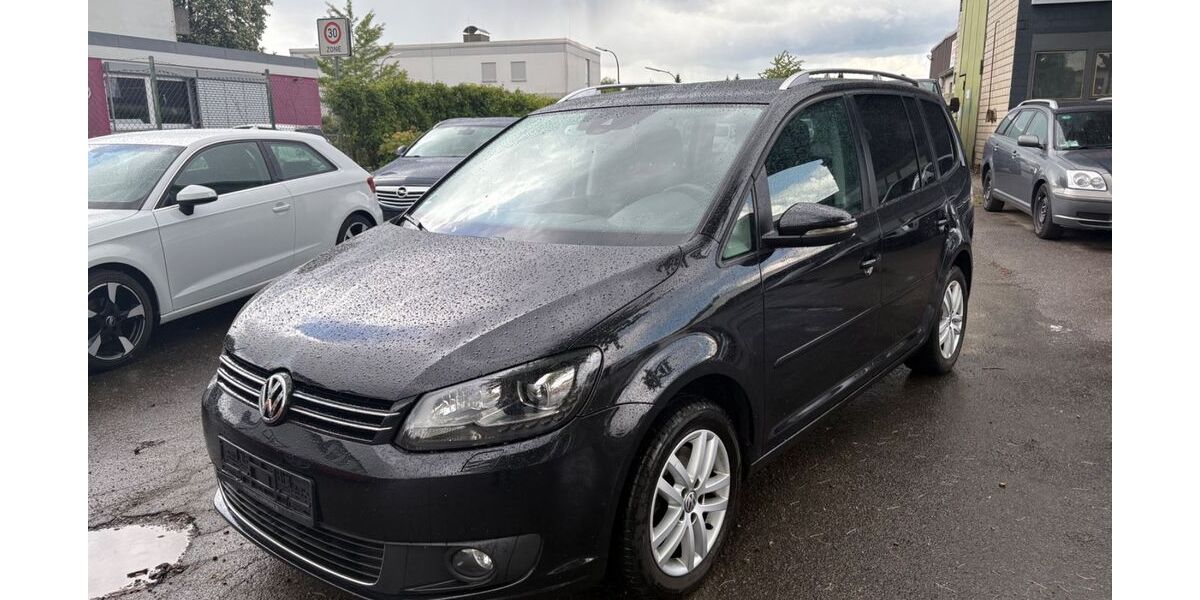 VW Touran 196.000 km 8.990 &euro; Neu-Ulm 89231