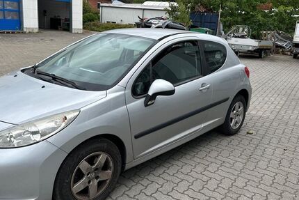 Peugeot 207 110.000 km 2.700 &euro; Langwedel 27299
