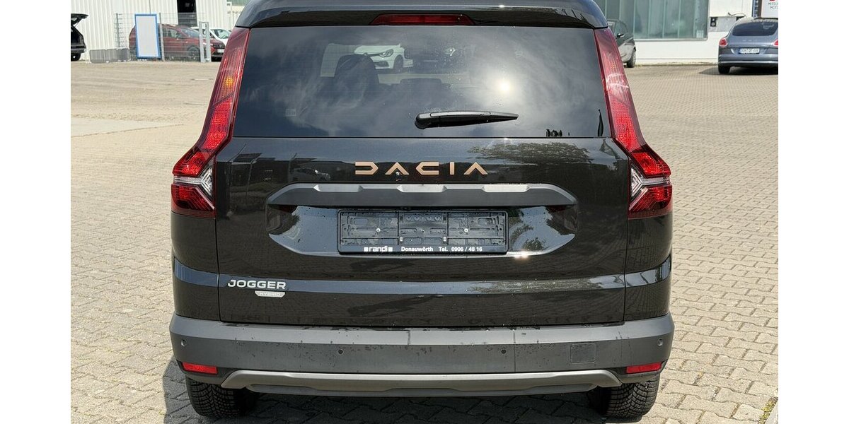 Dacia Jogger Deutsch Extreme Hybrid/SitzH / NAVI 3.000 km 23.790 &euro; Donauwörth 86609