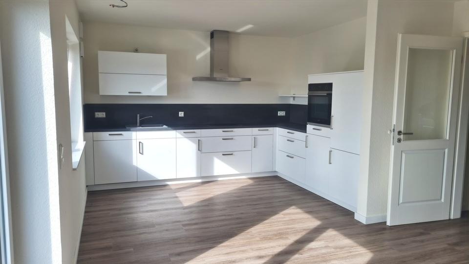 Etagenwohnung Heide - 3 Zimmer, 75 m&sup2;, 895&euro; | Angebot:24937945