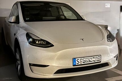 Tesla Model Y 162.861 km 24.800 &euro; Stuttgart 70176