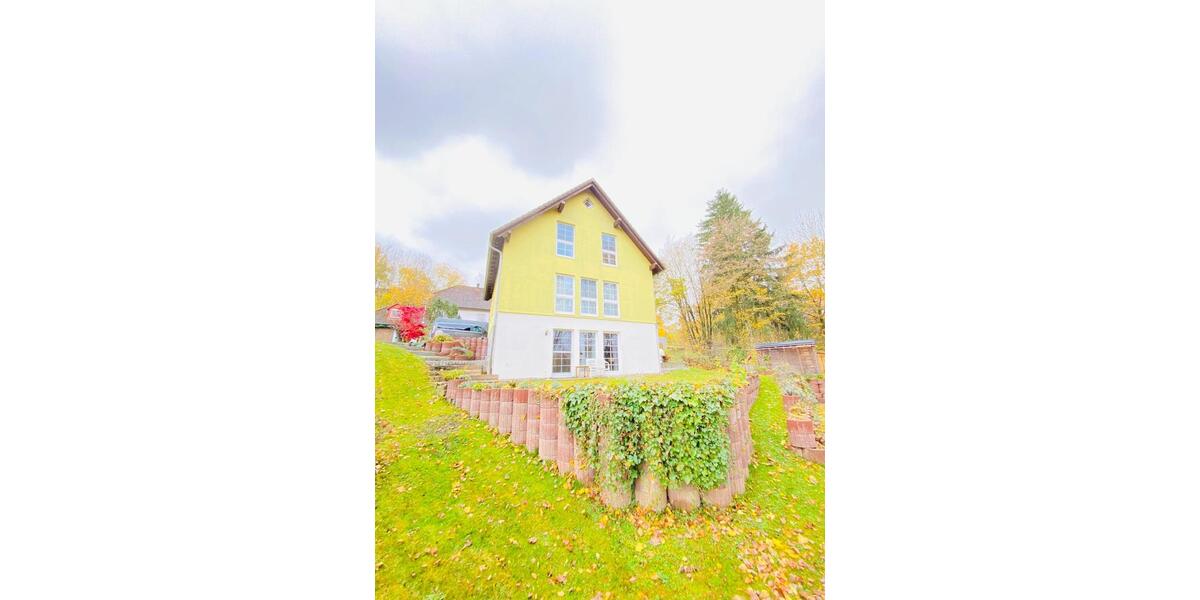 Gepflegtes Wohnhaus mit PV, Sauna, Garage & Waldblick zimmer