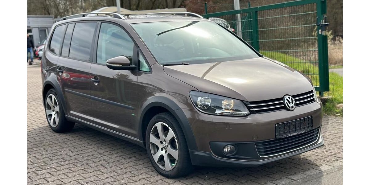 VW Touran 205.000 km 7.999 € Winnweiler 67722