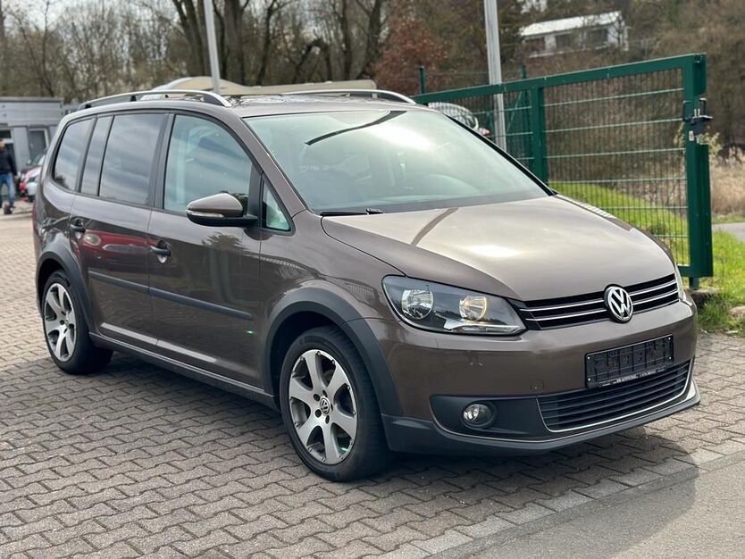 VW Touran 205.000 km 7.999 € Winnweiler 67722