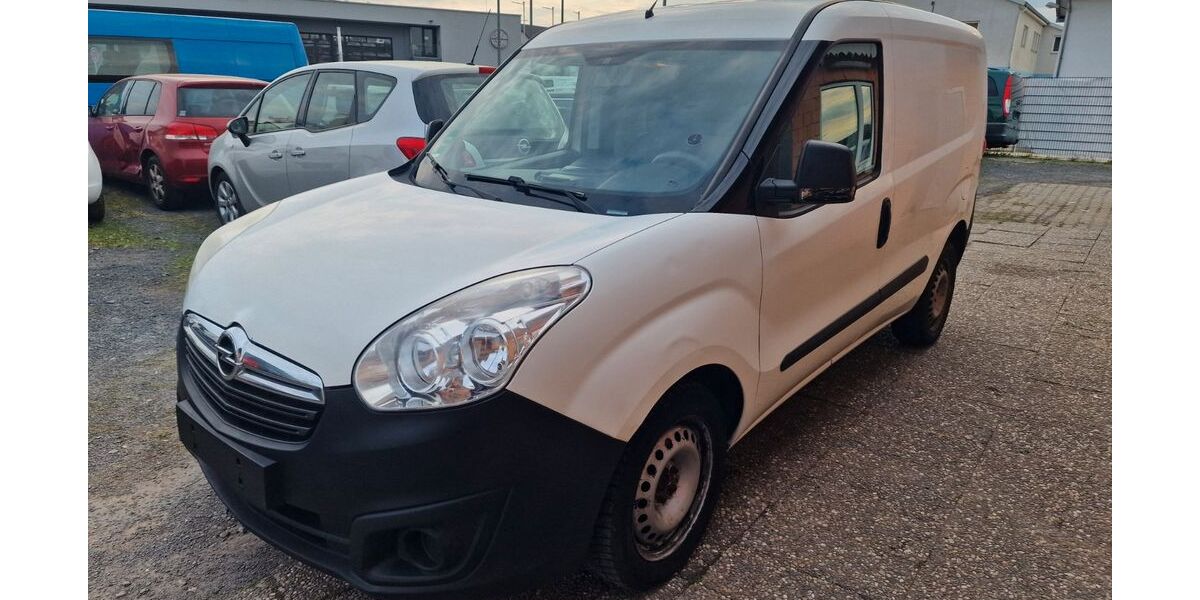 Opel Combo 229.000 km 2.700 &euro; Büdingen 63654