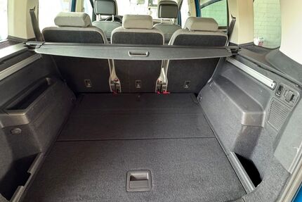 VW Touran 57.000 km 29.999 &euro; Fürstenfeldbruck 82256