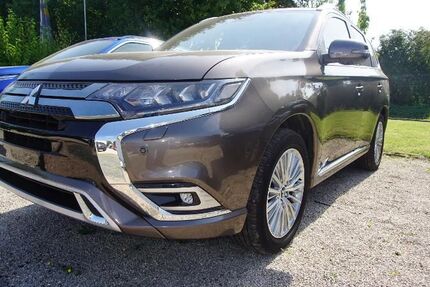 Mitsubishi Plug-in Hybrid Outlander