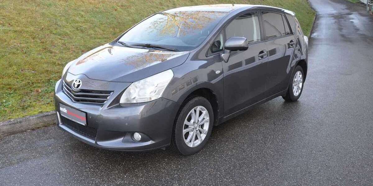 Toyota Verso 169.302 km 8.790 &euro; Dornstetten 72280
