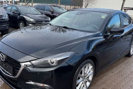 Mazda 3 133.000 km 10.900 &euro; Gotha 99867