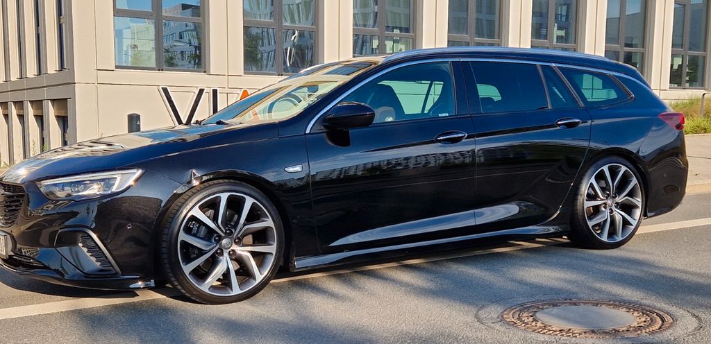 Opel Insignia 109.000 km 18.750 &euro; Bochum 44791