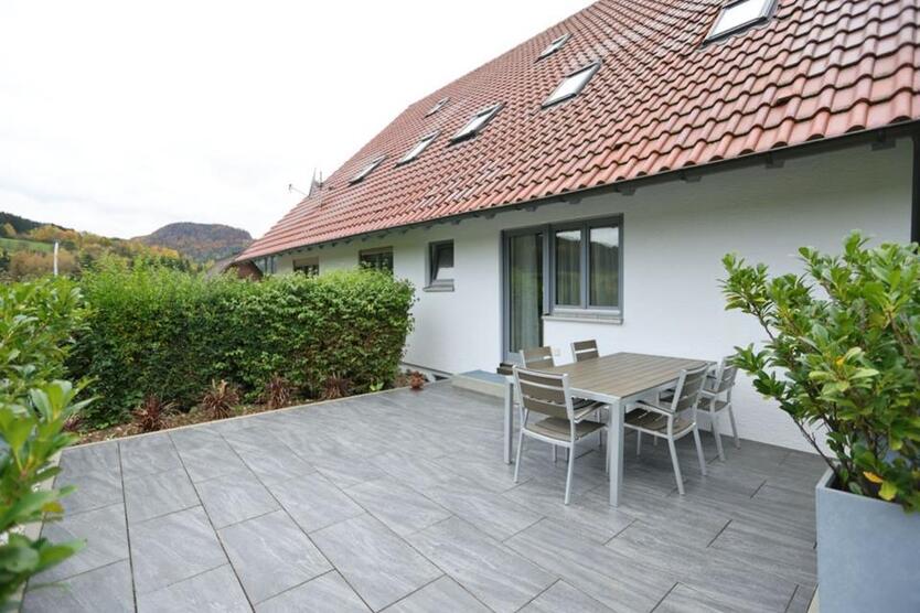 Eigentumswohnung in 5 Parteien Haus