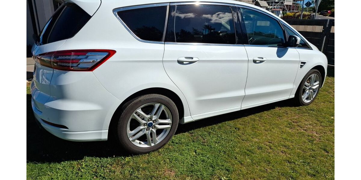 Ford S-Max 78.000 km 18.500 &euro; Silberhausen 37351