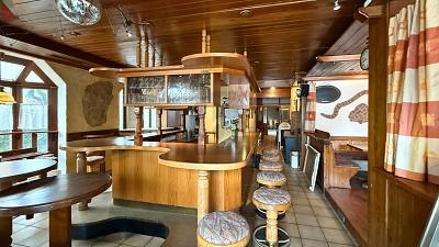 VIELSEITIGES LOKAL IM HERZEN BIBERACHS 3 zimmer