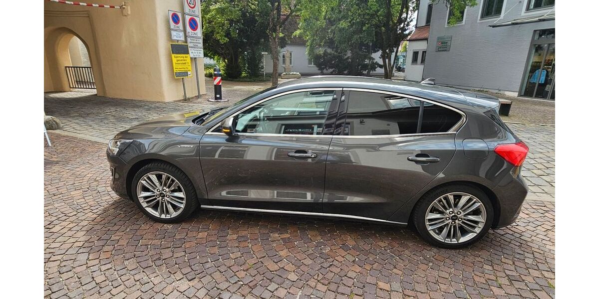 Ford Focus 49.500 km 18.800 &euro; Aichach 86551