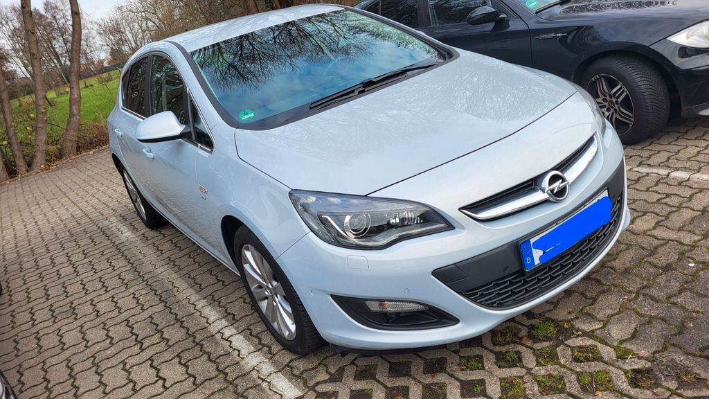Opel Astra 38.500 km 13.998 &euro; Dessau 06847