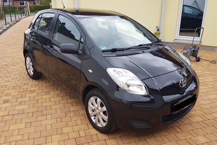 Toyota Yaris 128.000 km 4.399 &euro; Vechelde 38159
