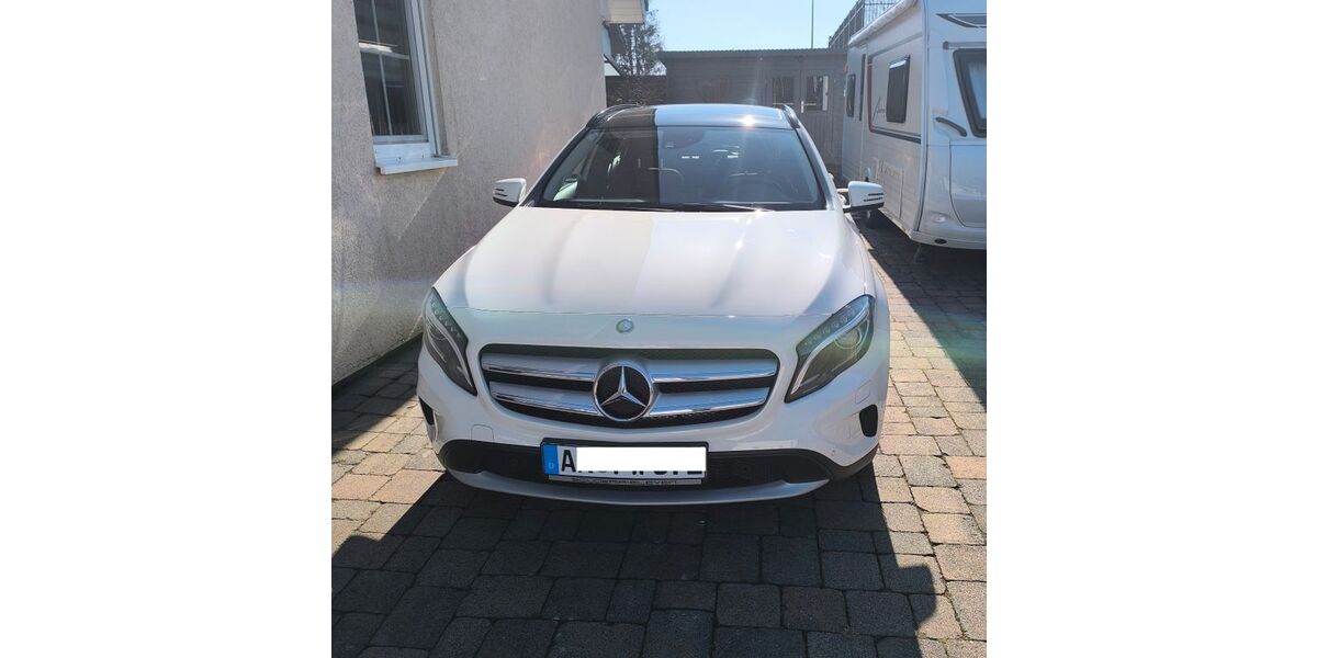 Mercedes-Benz GLA 200 56.500 km 17.500 &euro; Roth 57539