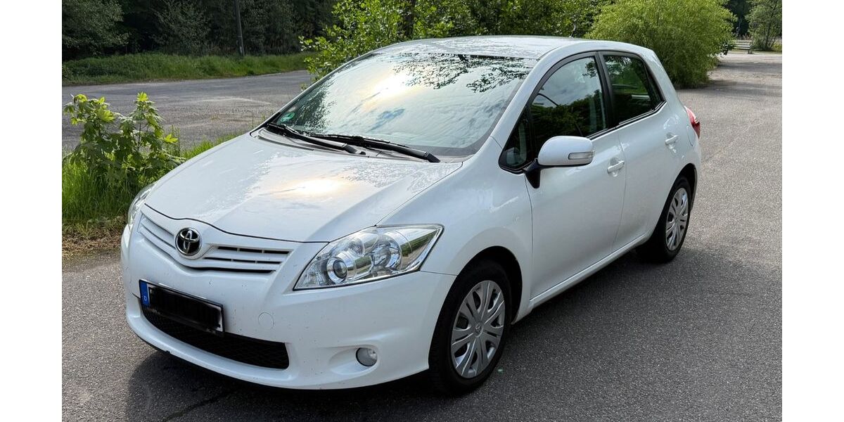 Toyota Auris 189.300 km 3.900 &euro; Mechernich 53894