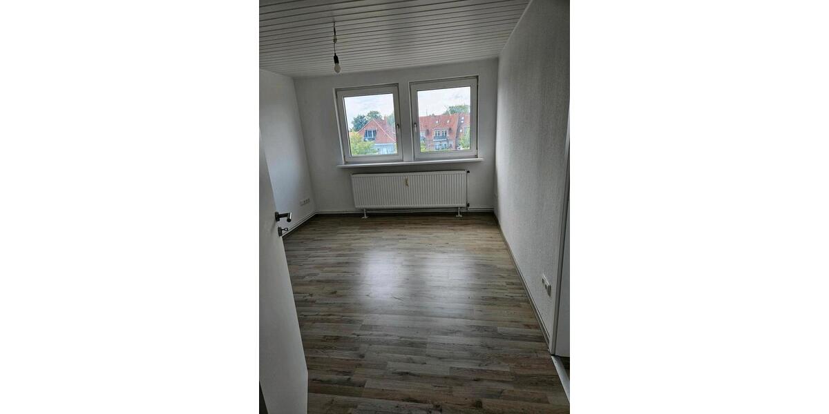Dachgeschoßwohnung Jever - 2 Zimmer, 55 m&sup2;, 470&euro; | Angebot:26327322
