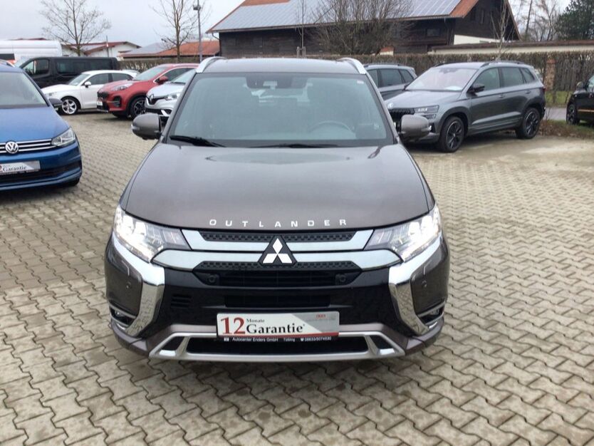 Mitsubishi Plug-in Hybrid Outlander 76.900 km 22.990 € Tüßling 84577