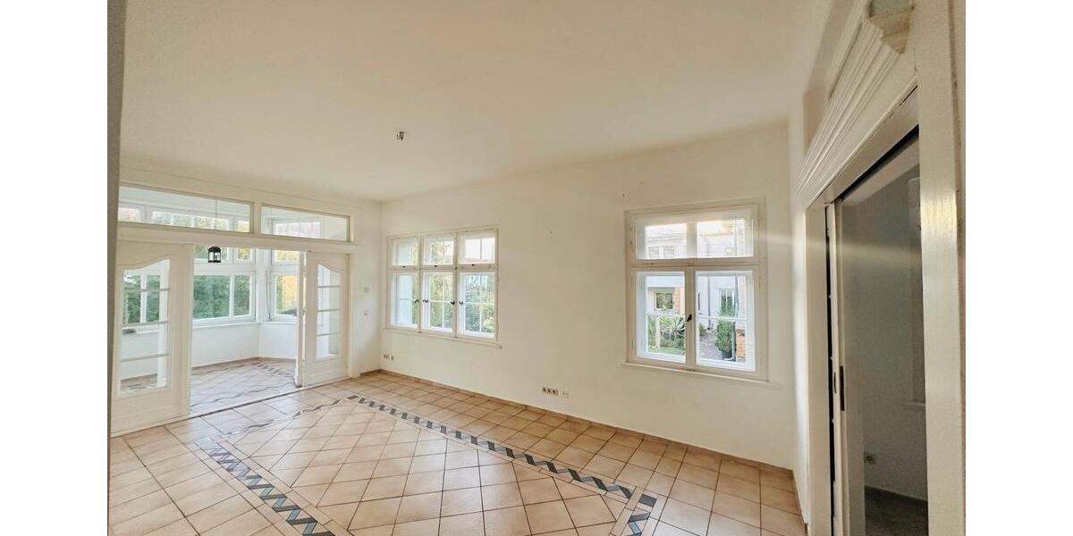 Erdgeschoßwohnung Wurzen - 5 Zimmer, 152 m&sup2;, 1.190&euro; | Angebot:25048399