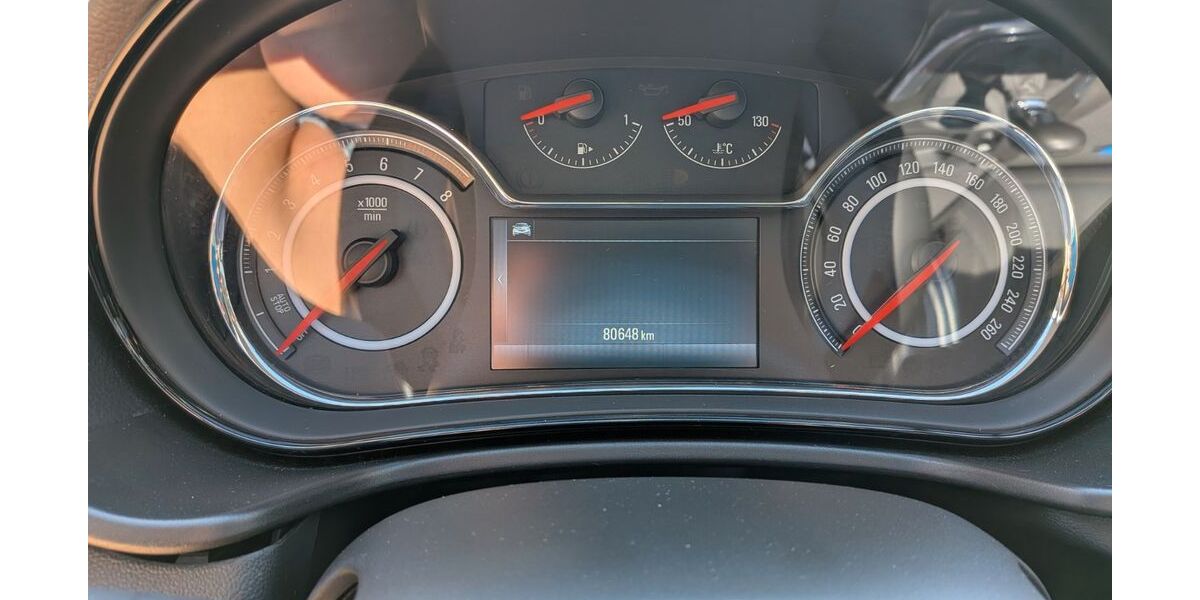 Opel Insignia 81.000 km 8.999 &euro; Xanten 46509