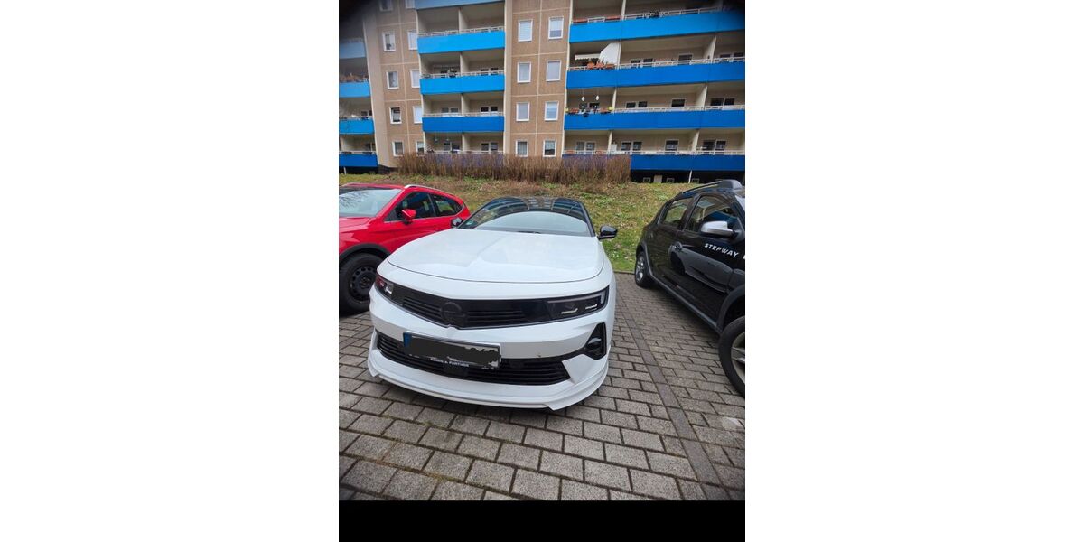 Opel Astra 4.809 km 33.900 &euro; Suhl 98527