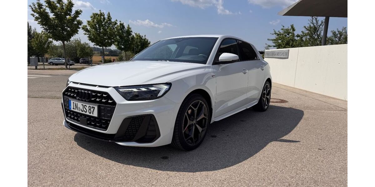 Audi A1 9.980 km 25.500 &euro; Ingolstadt 85049