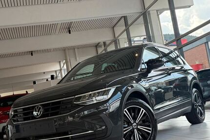 VW Tiguan 55.161 km 29.991 € Siegen 57078