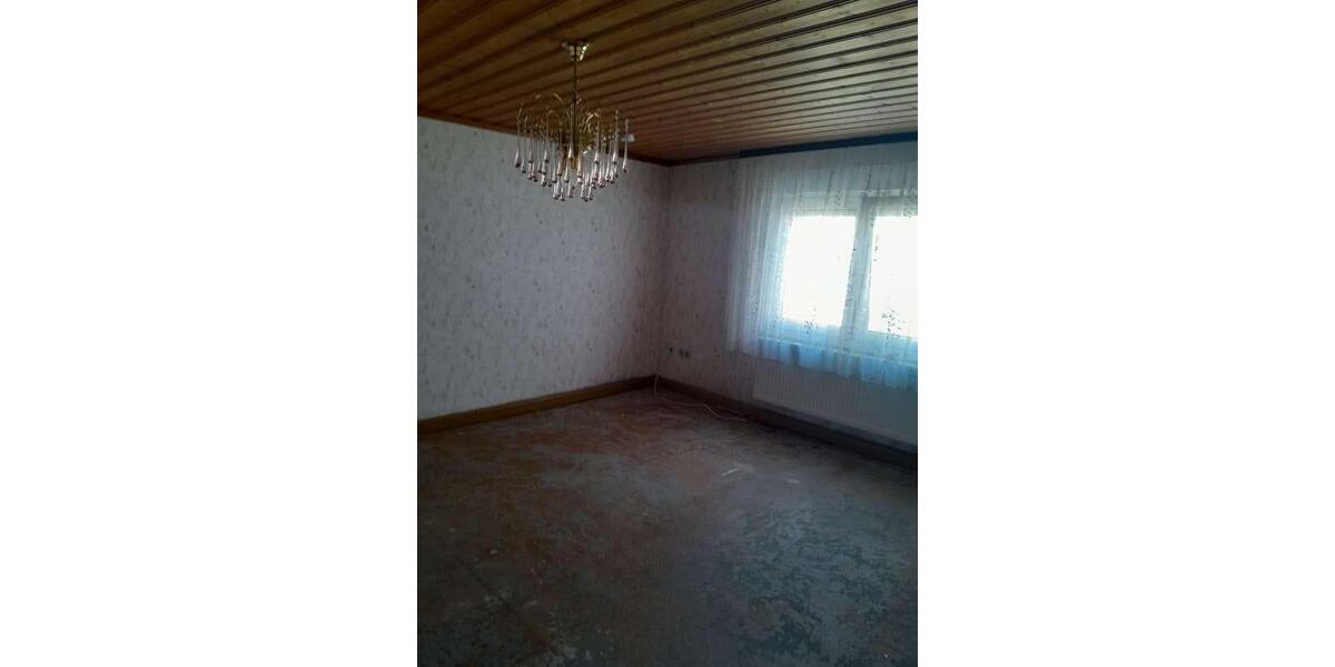 Reihenhaus Neunburg vorm Wald - 10 Zimmer, 101 m&sup2;, 130.000&euro; | Angebot:26521373