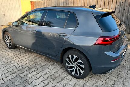 VW Golf 125.000 km 17.499 &euro; Pfatter 93102