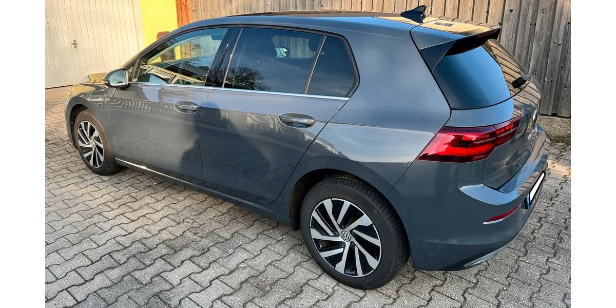 VW Golf 125.000 km 17.499 &euro; Pfatter 93102