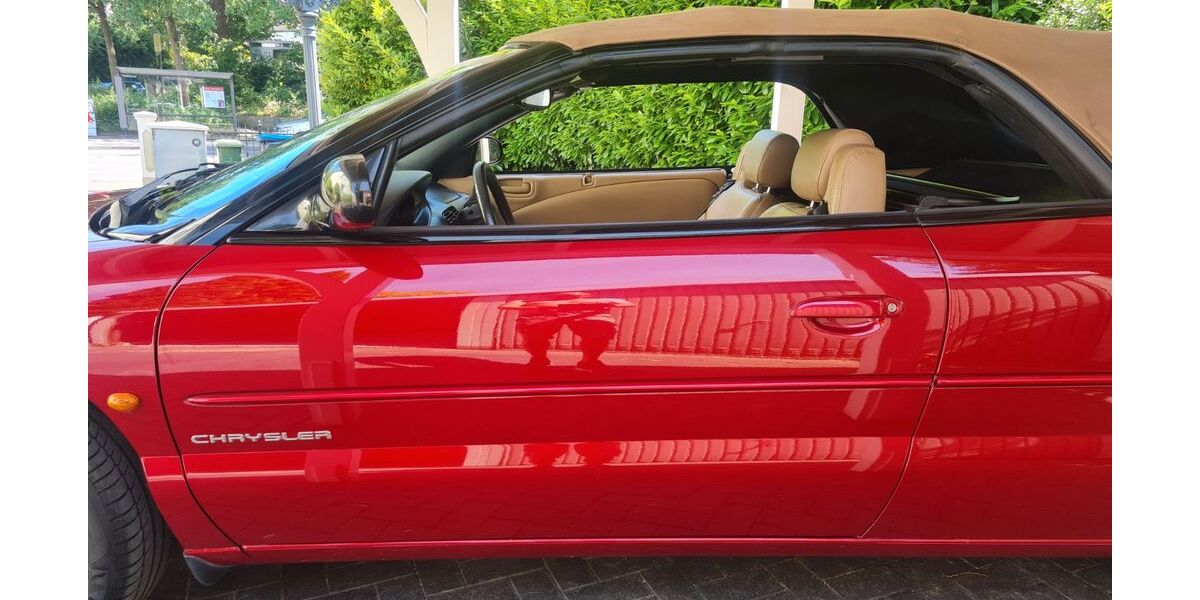 Chrysler Stratus 118.000 km 5.990 &euro; Hamburg 22395