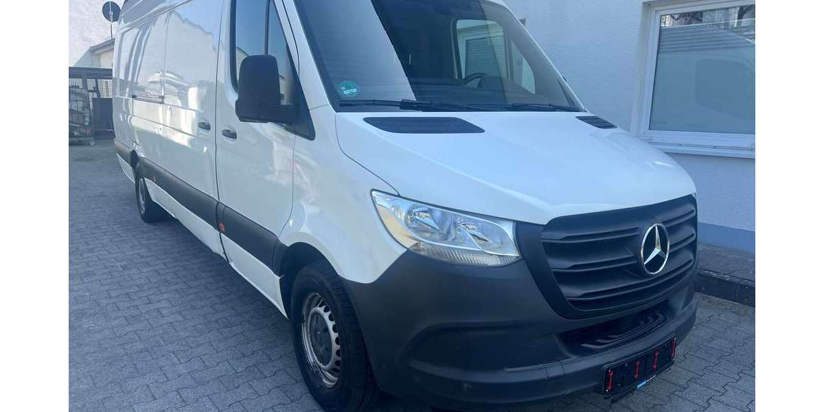 Mercedes-Benz Sprinter 186.000 km 25.000 &euro; Mendig 56743