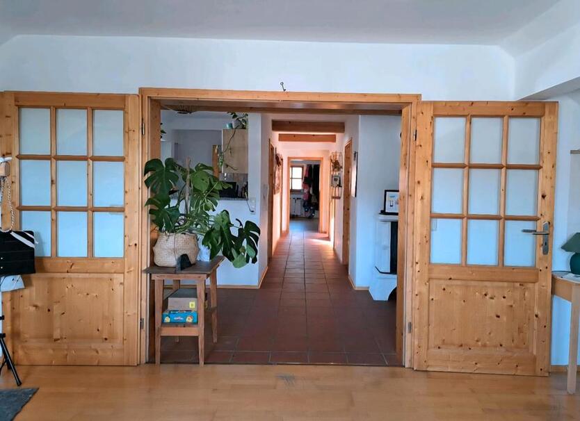 Helle, zentrumsnahe Dachgeschosswohnung zimmer