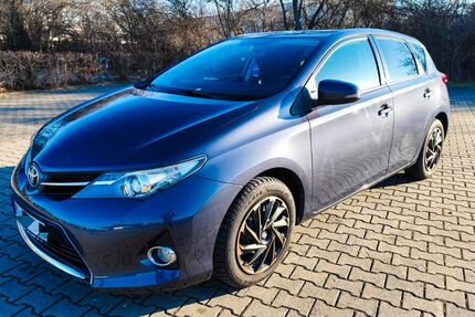 Toyota Auris 95.500 km 11.200 &euro; Saalfeld 07318