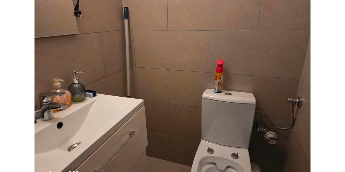 Dachgeschoßwohnung Saarbrücken Neue Bremm - 4 Zimmer, 86 m&sup2;, 1.500&euro; | Angebot:26412238