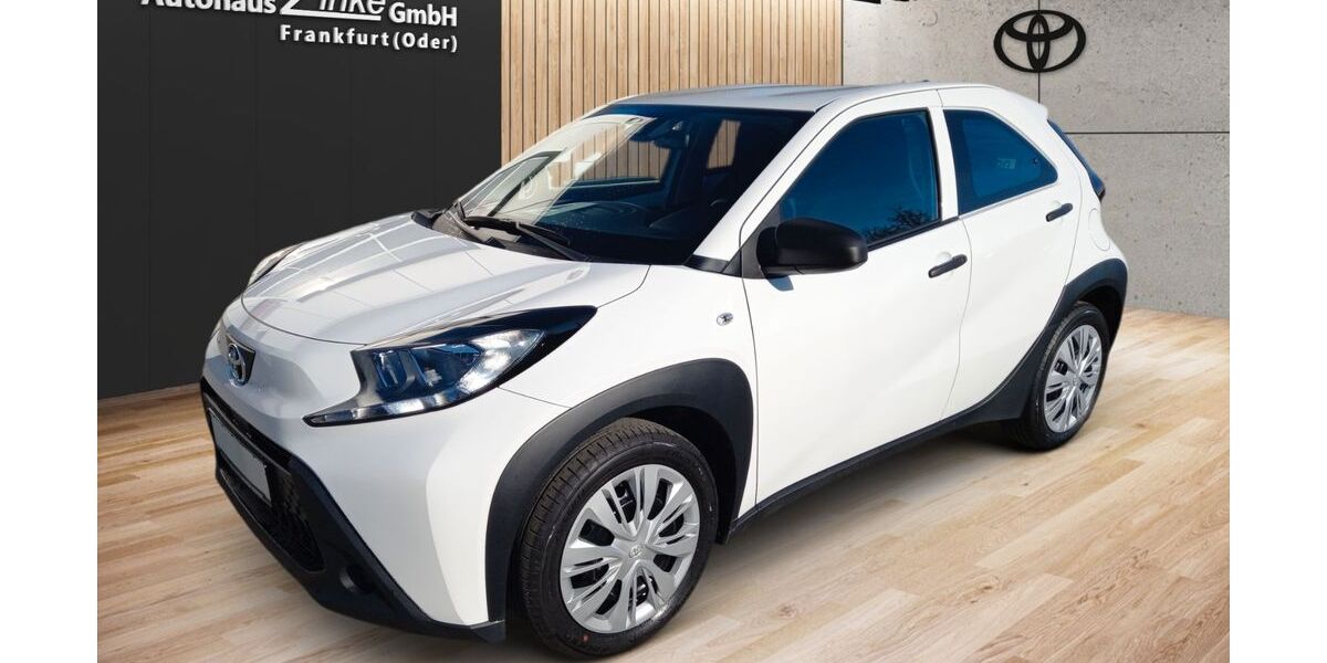 Toyota Aygo (X) 39.400 km 14.990 &euro; Frankfurt(Oder) 15236