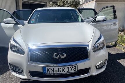 INFINITI Q70 197.036 km 12.200 &euro; Singen 78224