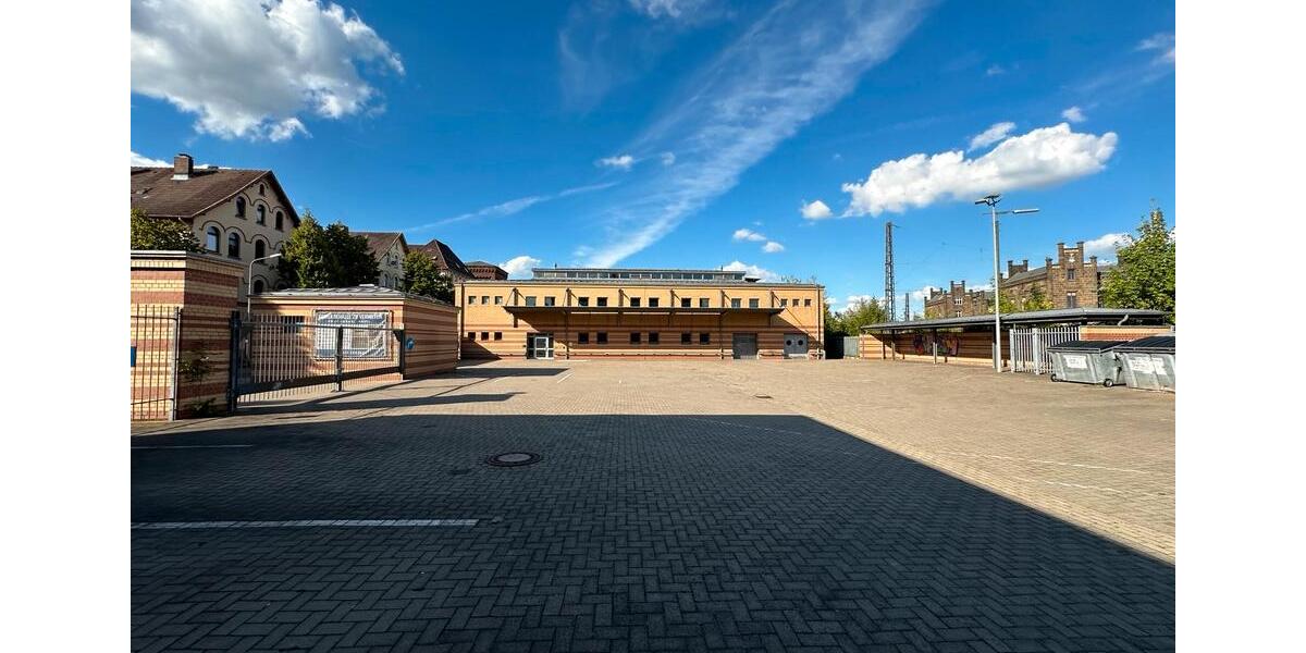 Lagerfläche mit Büro 1850 m2 zimmer