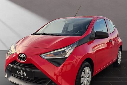 Toyota Aygo (X) 80.948 km 8.390 &euro; Wesel 46485