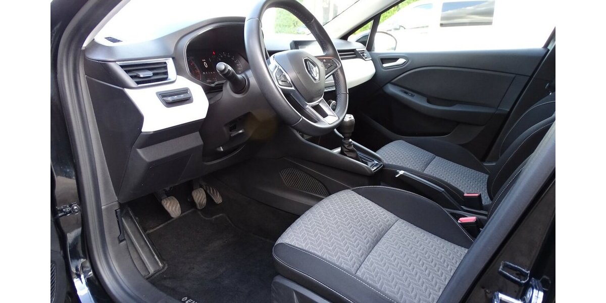 Renault Clio 1,0l Evolution Navi Rückfahrkamera, Einparkhi 31.015 km 12.990 € Rodgau 63110