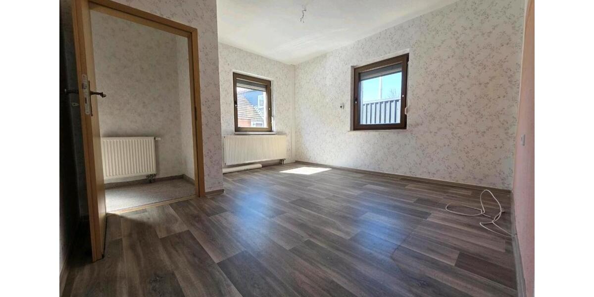 Einfamilienhaus Großbreitenbach - 75.000&euro; | Angebot:26422320